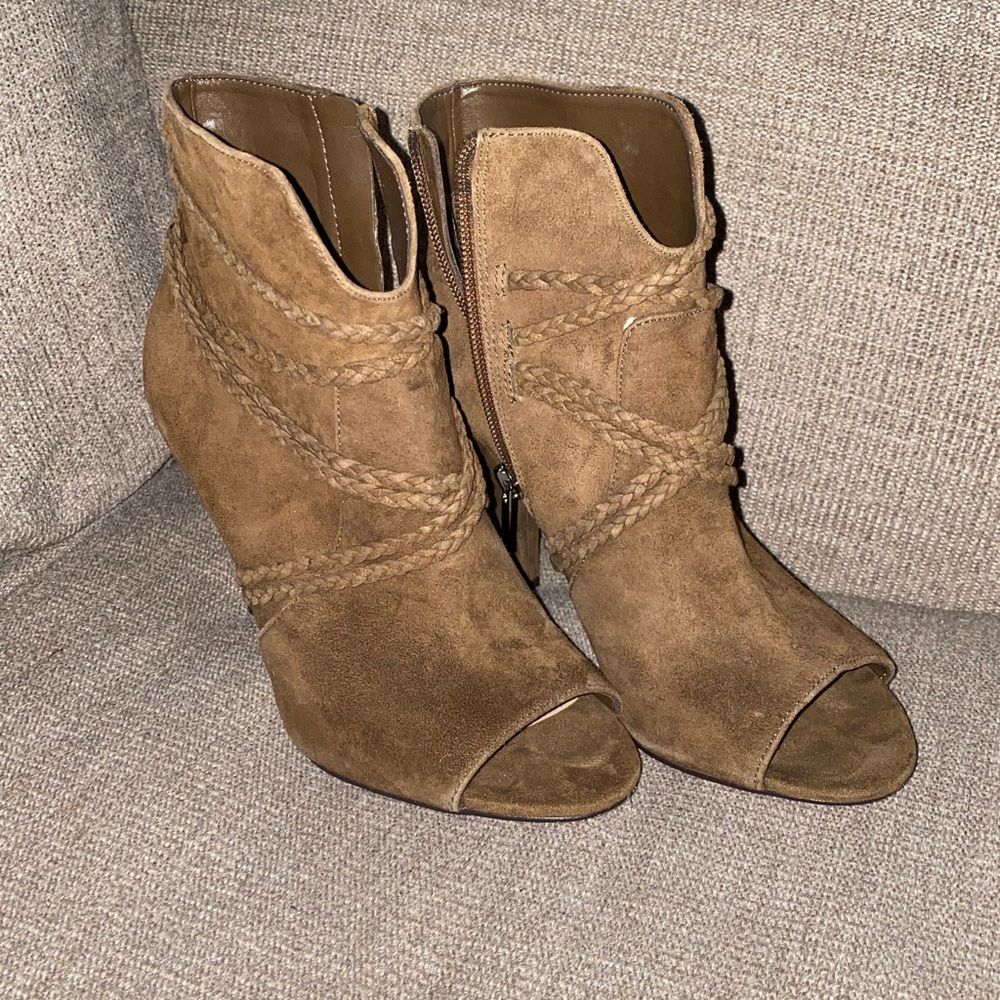Vince Camuto boots with braided tassel -size 6.5
